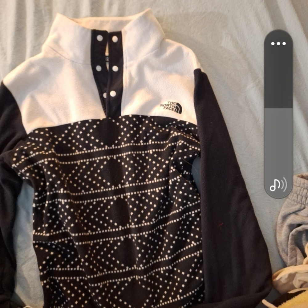 Sweater north face. Nwot